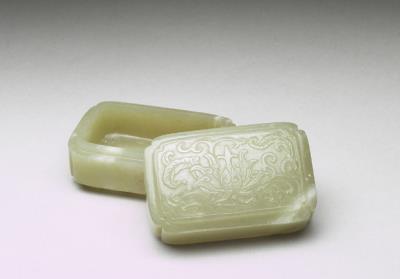 图片[2]-Jade rectangular box with Indian lotus scrolls, Qing dynasty (1644-1911)-China Archive